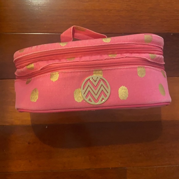 5 for $20! Makeup Case - Picture 1 of 4